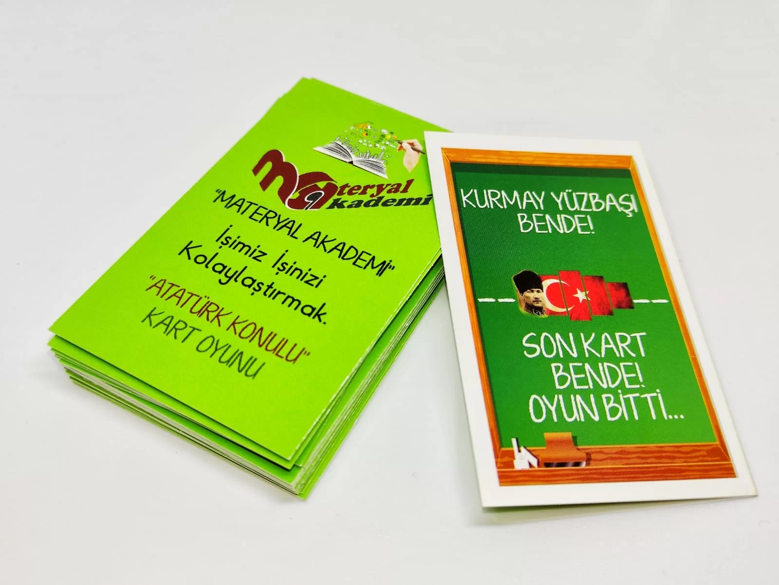 Atatürk  Bende - Kimde Oyunu